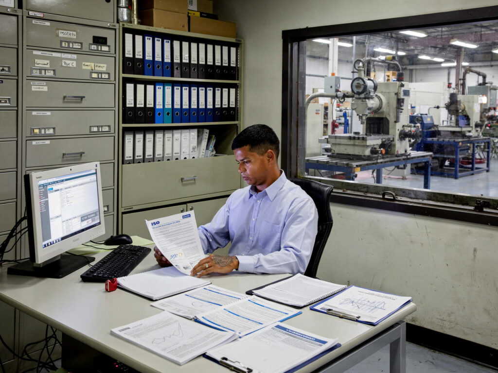 Atualização do sistema de gestão da qualidade na Mecânica Eloy em 2003 — certificação NBR ISO 9001:2000